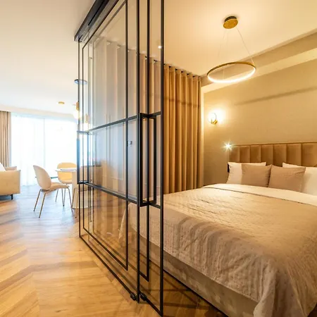 Pratum 21 * Mikołajki